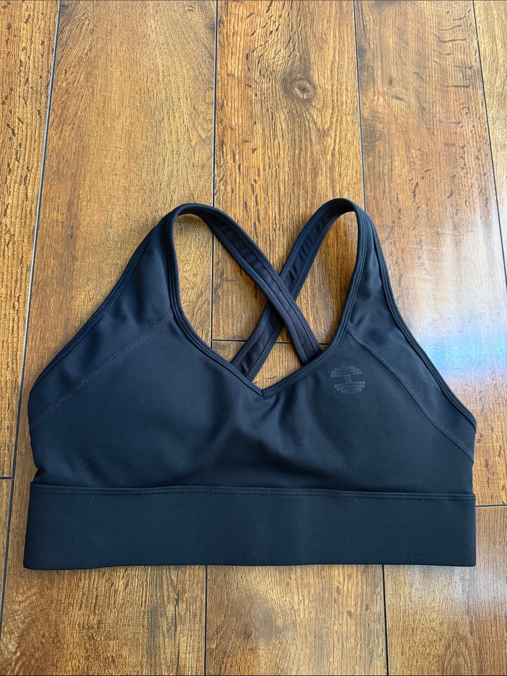 BETTER BODIES Black Crisscross Strappy Sports Bra